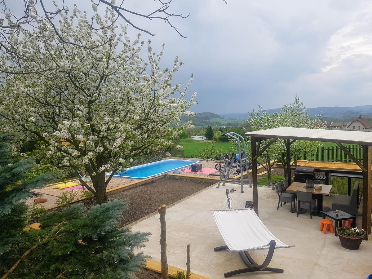 Vila Na Skalce Ceska Kamenice Exterior foto